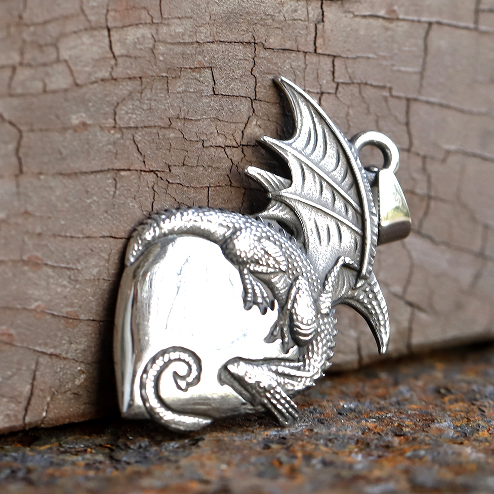 Collier dragon 3D en acier ino - Men'S Fashion Guide avis et prix