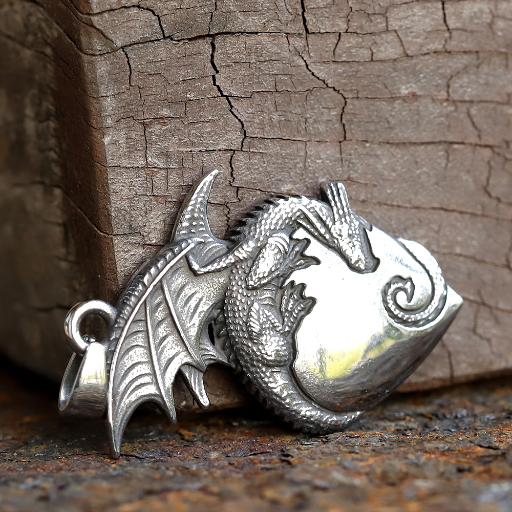 Collier dragon 3D en acier ino - Men'S Fashion Guide avis et prix