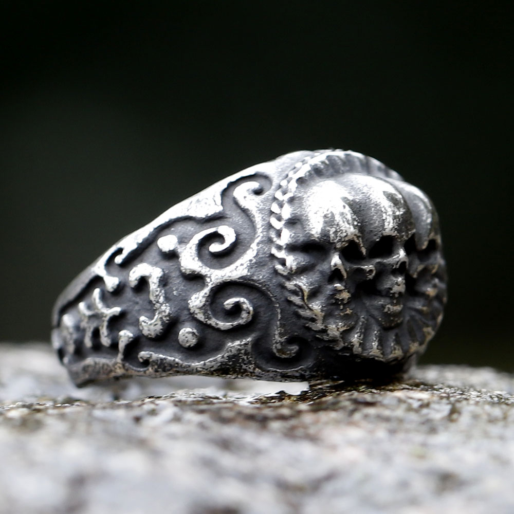 Bague tête de mort dominatrice - Men'S Fashion Guide avis et prix